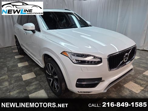 Used 2018 Volvo XC90 T6 Momentum w/ Convenience Package image 1