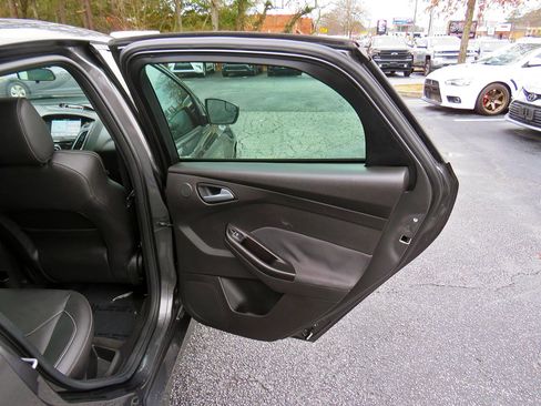 Used 2018 Ford Focus ST w/ Equipment Group 402A image 19