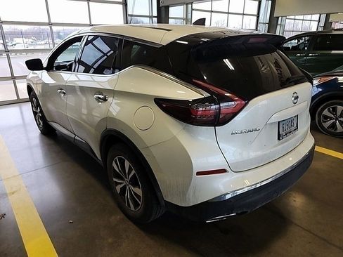 Used 2022 Nissan Murano S image 2