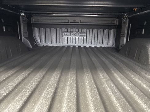 Used 2024 GMC Sierra 1500 SLE w/ Preferred Package image 23