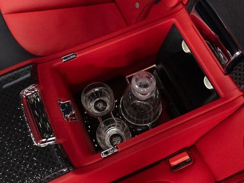 New 2025 Rolls-Royce Cullinan Black Badge w/ Leather Finishing Pack image 29