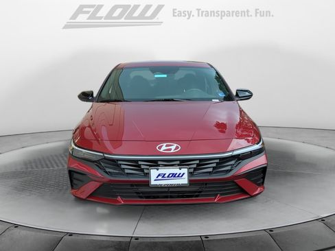 Certified 2025 Hyundai Elantra Sport FWD image 3