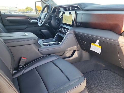 New 2026 GMC Sierra 3500 Denali w/ Denali Reserve Package image 21