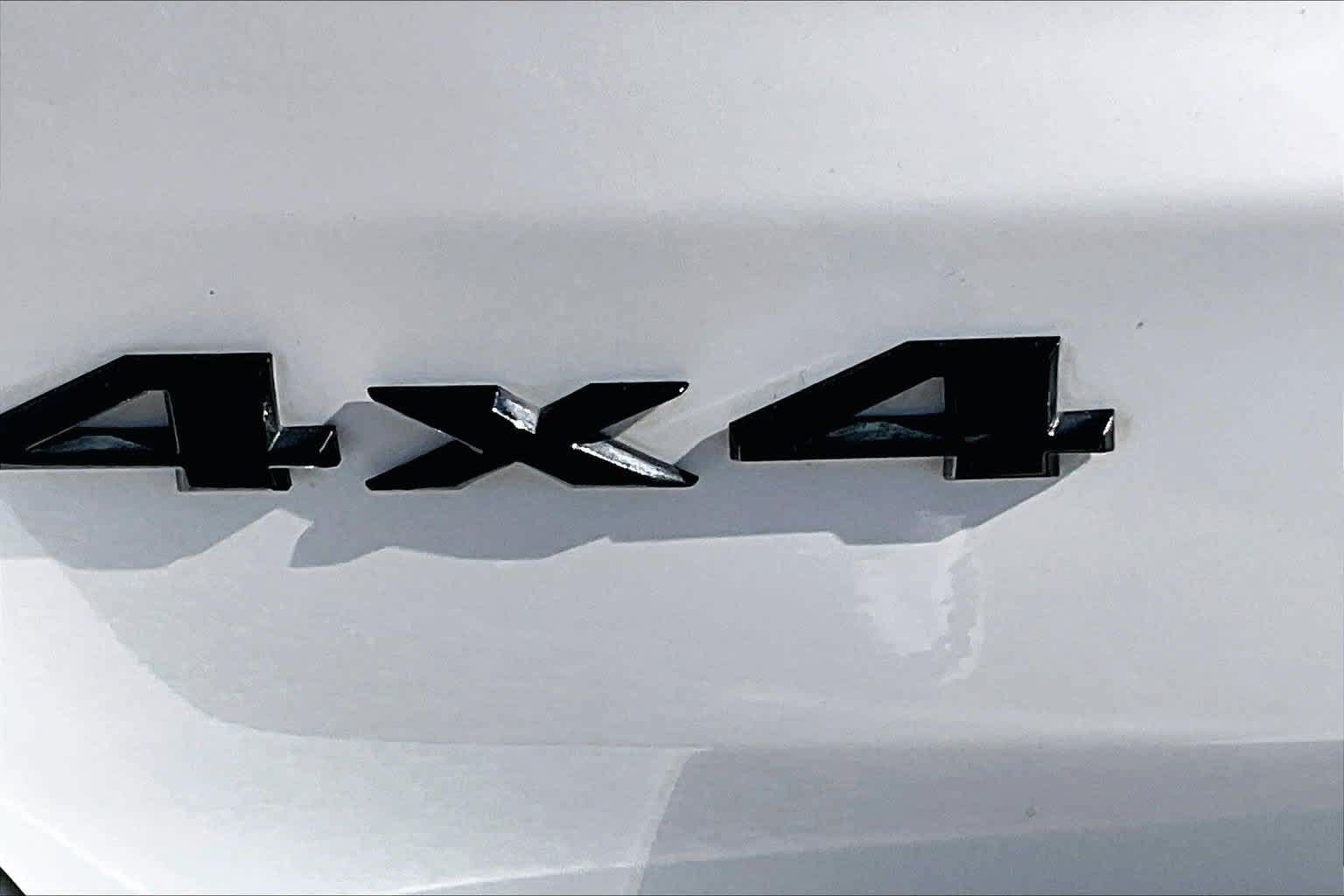 Used 2021 Jeep Grand Cherokee Freedom Edition AWD/4WD image 7