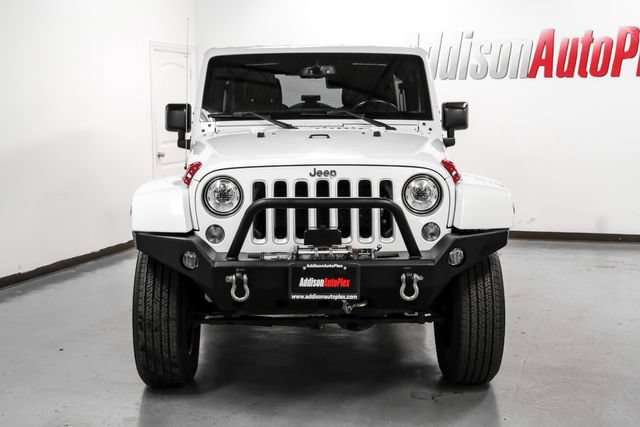 Used 2017 Jeep Wrangler Unlimited Sahara w/ Connectivity Group AWD/4WD image 7