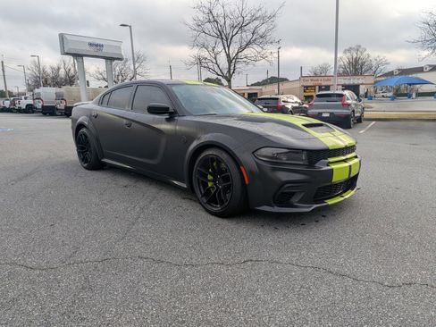 Used 2023 Dodge Charger SRT Hellcat w/ Harman/Kardon Audio Group image 5