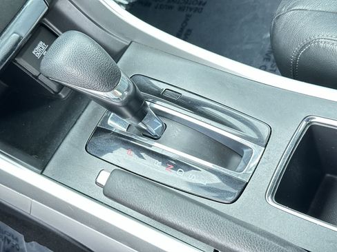 Used 2013 Honda Accord LX image 21