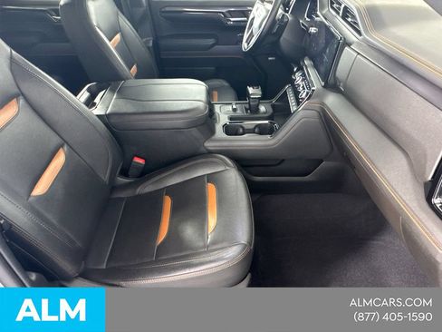 Used 2023 GMC Sierra 1500 AT4 w/ Technology Package AWD/4WD image 17