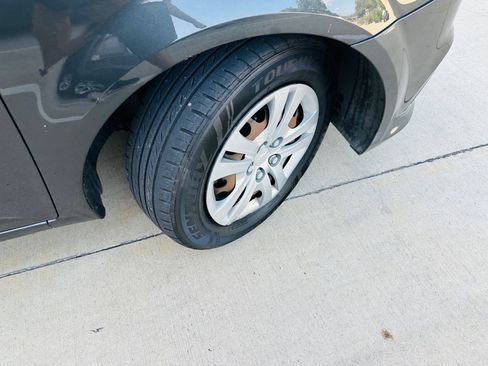 Used 2020 Chevrolet Sonic LS FWD image 30