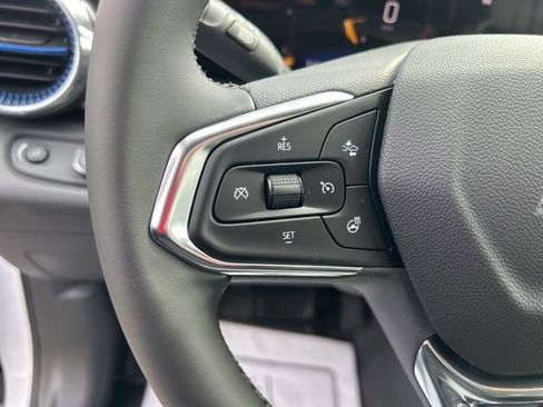 New 2026 Chevrolet Trax LT w/ Sunroof Package image 17