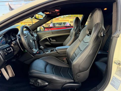 Used 2013 Maserati GranTurismo Sport RWD image 23