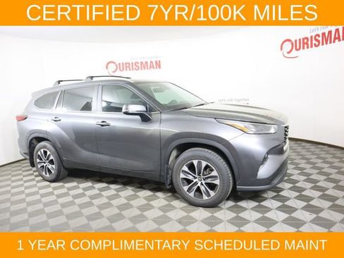 Used 2023 Toyota Highlander XLE FWD image 31