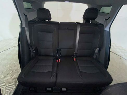 Used 2024 GMC Terrain SLE w/ Driver Convenience Package FWD image 10