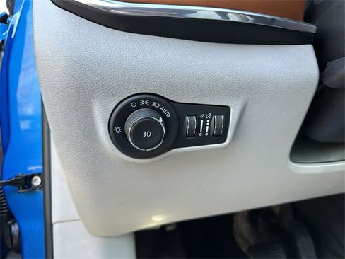 Used 2022 Jeep Compass Limited w/ Elite Group image 36