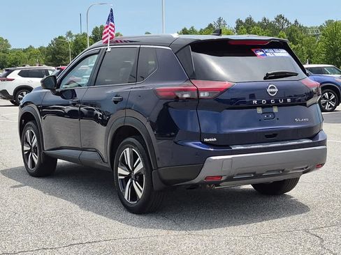 Used 2024 Nissan Rogue SL w/ SL Premium Package AWD/4WD image 4