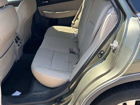 Used 2016 Subaru Outback 2.5i Limited AWD/4WD image 24