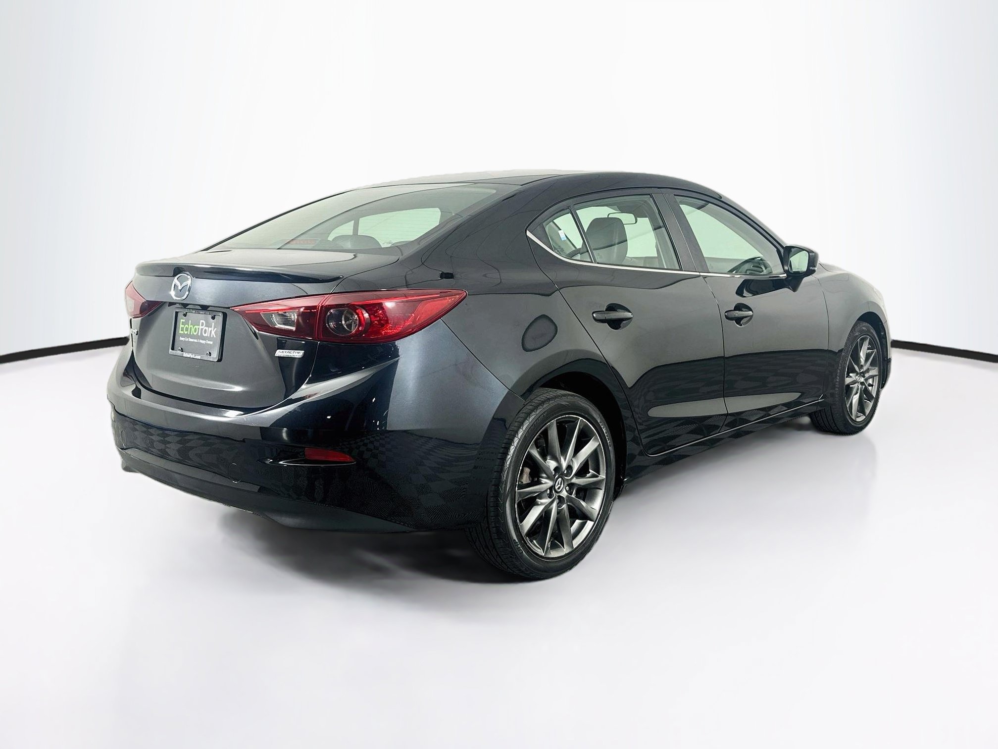 Used 2018 MAZDA MAZDA3 Touring FWD image 9