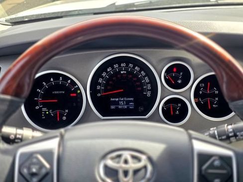 Used 2015 Toyota Sequoia Platinum AWD/4WD image 16