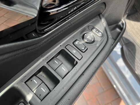 Used 2023 Honda Odyssey Touring image 15