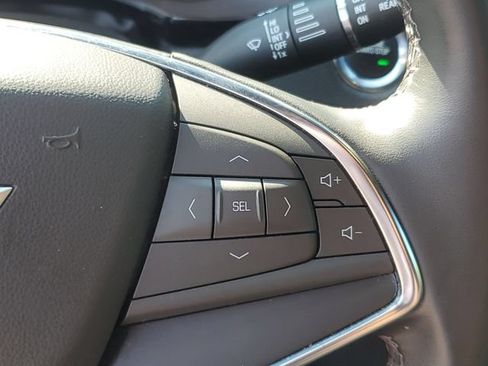 Used 2024 Cadillac XT5 Luxury AWD/4WD image 16