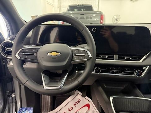 New 2026 Chevrolet Equinox LT image 16