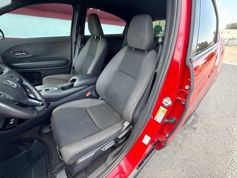 Used 2020 Honda HR-V Sport image 4
