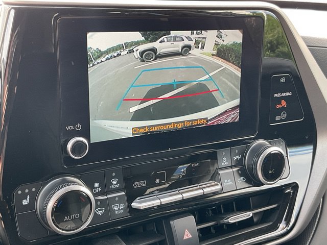 Used 2026 Toyota Highlander XLE AWD/4WD image 33