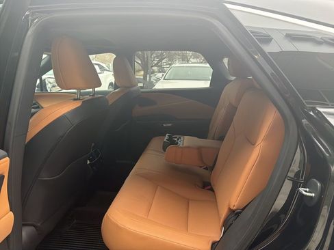 Certified 2024 Lexus RX 350 Premium w/ Accessory Package (Z1) image 16