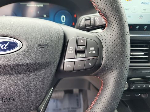 Used 2025 Ford Escape ST-Line Elite w/ Premium Technology Package image 27