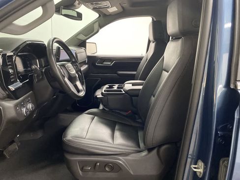 Used 2024 GMC Sierra 1500 SLT image 13