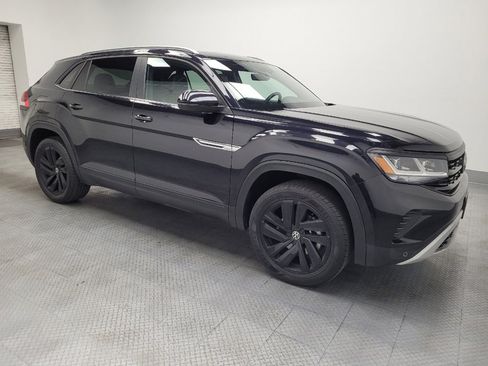 Used 2022 Volkswagen Atlas Cross Sport SE FWD image 11