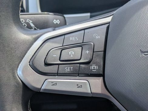 Used 2023 Volkswagen Atlas SE AWD/4WD image 27