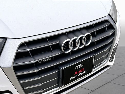 Used 2018 Audi Q5 2.0T Premium AWD/4WD image 32