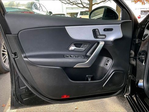 Used 2019 Mercedes-Benz A 220 4MATIC image 21