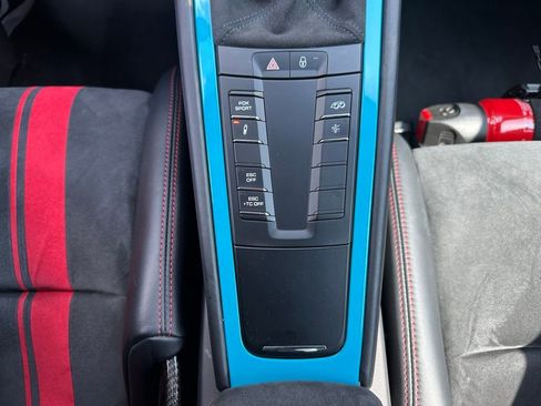 Certified 2018 Porsche 911 GT3 RWD image 24