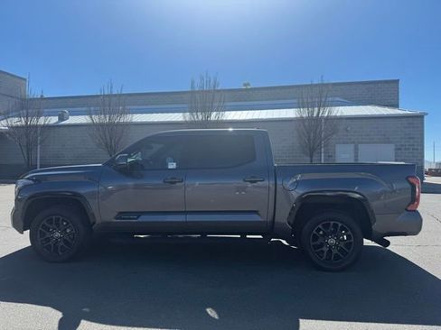 Used 2023 Toyota Tundra Platinum image 5