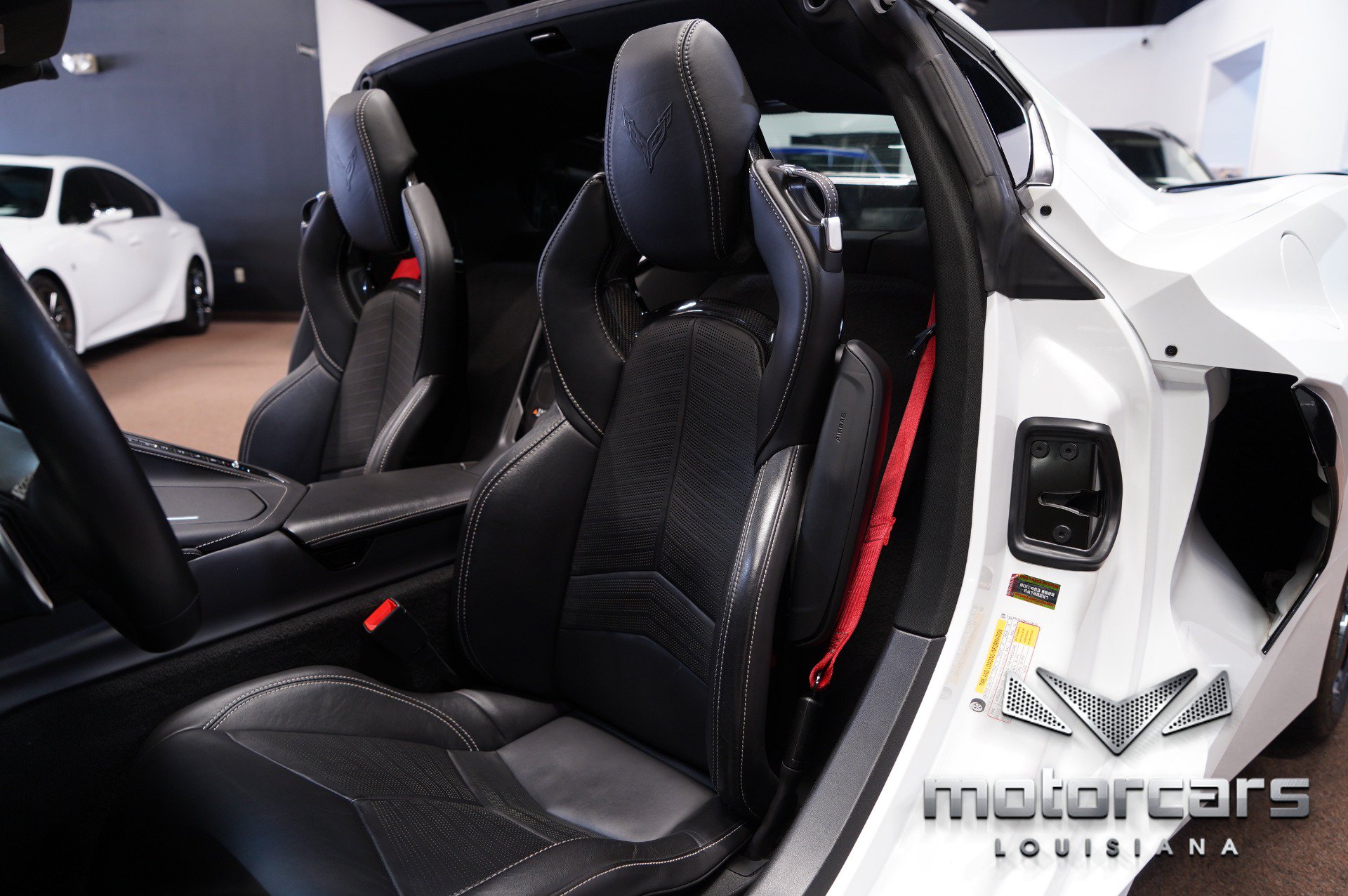 Used 2021 Chevrolet Corvette Stingray Preferred Cpe w/ Z51 Performance Package RWD image 28