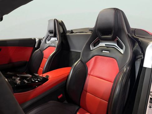 Used 2018 Mercedes-Benz AMG GT Roadster image 22