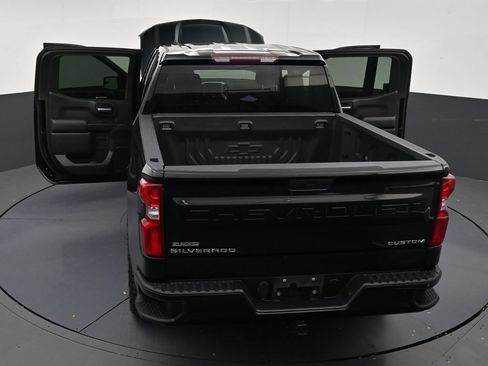 Used 2019 Chevrolet Silverado 1500 Custom w/ Custom Value Package RWD image 32