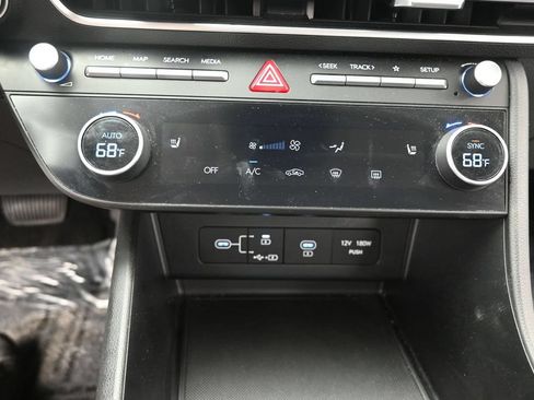 Used 2025 Hyundai Sonata SEL FWD image 29