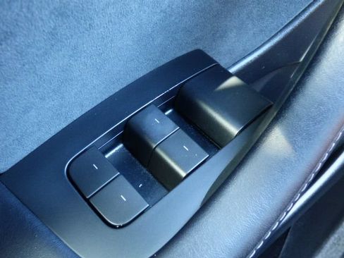 Used 2023 Tesla Model 3 Standard Range RWD image 26