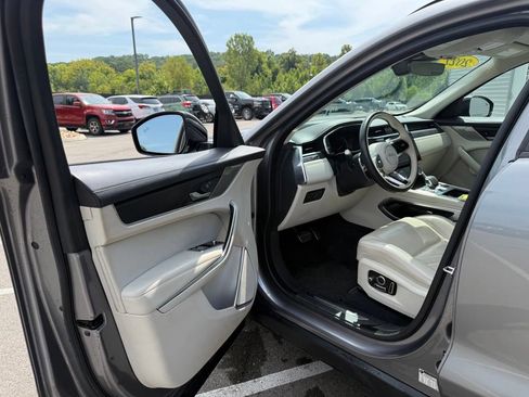 Used 2022 Jaguar F-PACE S AWD/4WD image 26