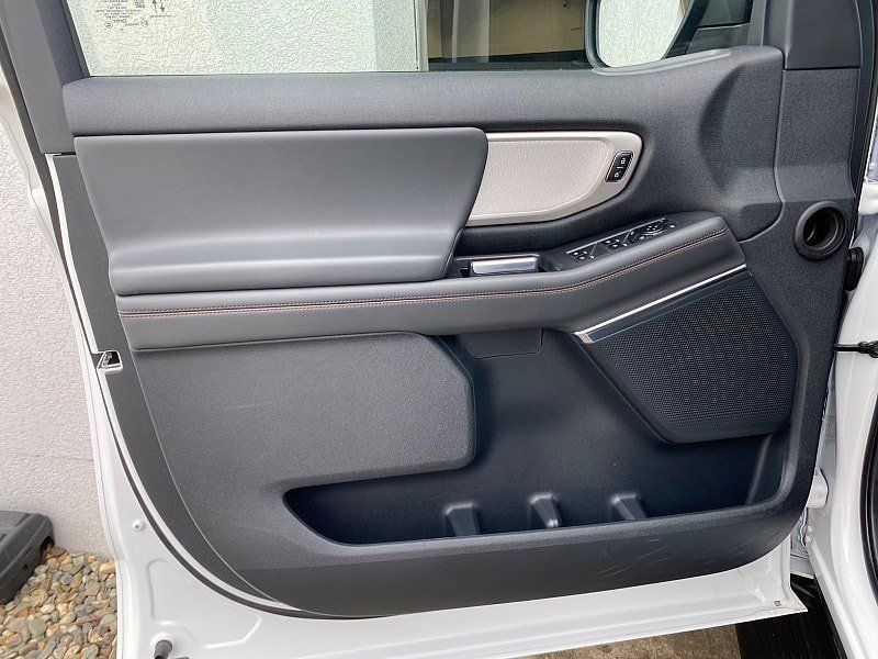 Certified 2025 Ford Expedition Active AWD/4WD image 27