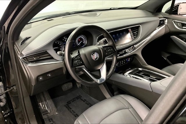 Used 2024 Buick Enclave Essence w/ Experience Buick Package AWD/4WD image 15
