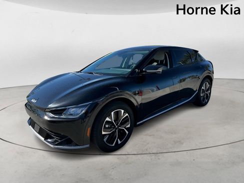 Certified 2024 Kia EV6 Wind image 7