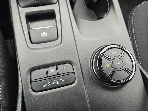 New 2026 Ford Ranger XLT w/ Equipment Group 301A High image 17