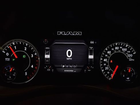 Certified 2022 RAM 2500 Laramie image 31