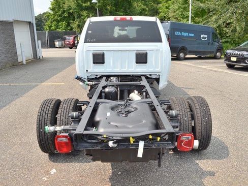 New 2024 RAM 3500 Tradesman w/ Chrome Appearance Group image 7