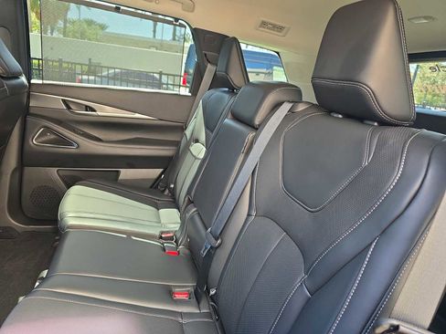 Certified 2026 INFINITI QX60 Luxe w/ Cargo Package image 13