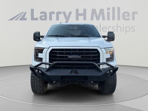 Used 2017 Ford F150 XLT w/ Equipment Group 302A Luxury AWD/4WD image 8